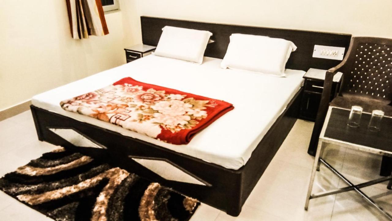Hotel Orange Classic Rishikesh Bagian luar foto